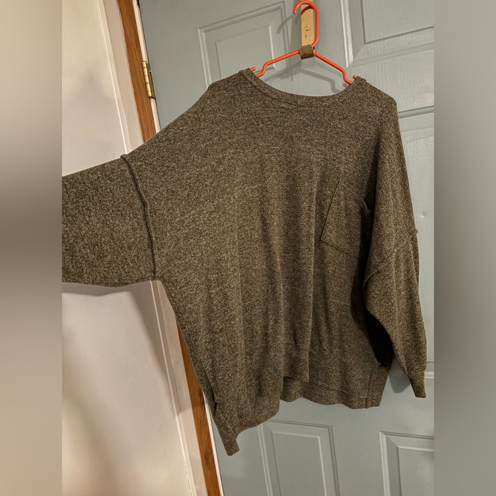 CLOSET CLEAR OUT Cozy Oversized Dolman Sleeve Sweater – Size Large, Olive Green